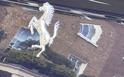 Die Italiener lieferten im dritten Quartal 3.383 Autos aus, rund 2 Prozent weniger als ein Jahr zuvor. (Archivbild) - Foto: Benedikt von Imhoff/dpa