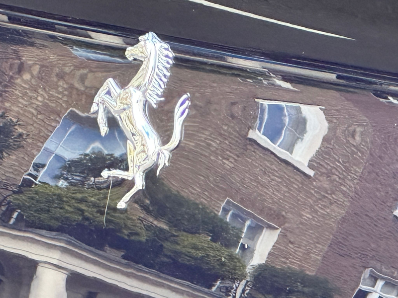 Die Italiener lieferten im dritten Quartal 3.383 Autos aus, rund 2 Prozent weniger als ein Jahr zuvor. (Archivbild) - Foto: Benedikt von Imhoff/dpa