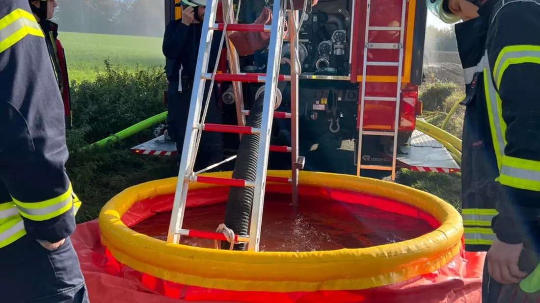 FW Beverungen: Erfolgreicher Abschluss des Maschinistenlehrgangs - Neues Fachpersonal für die Feuerwehren des Kreises Höxter - Bild: presseportal.de