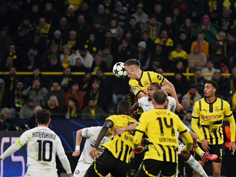 Dortmunds Trainer Sahin wirkt erleichtert - Foto: Bernd Thissen/dpa