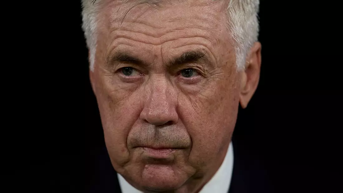 Carlo Ancelotti macht sich Sorgen um Real Madrid. - Bild: Ruben Albarran/ZUMA Press Wire/dpa