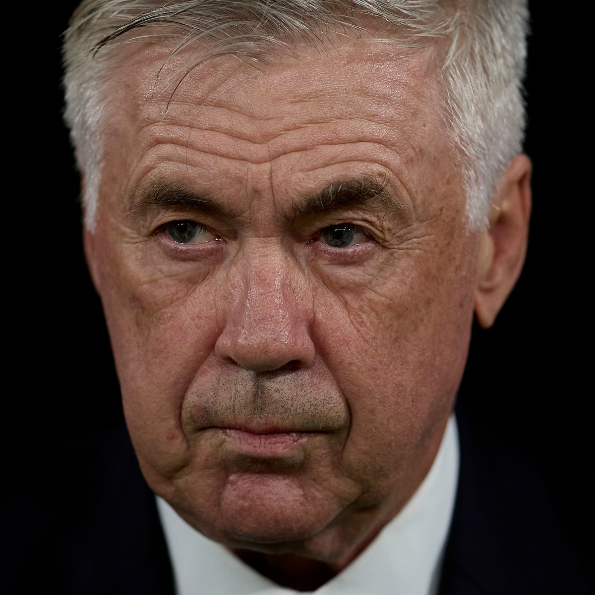 Carlo Ancelotti macht sich Sorgen um Real Madrid. - Foto: Ruben Albarran/ZUMA Press Wire/dpa