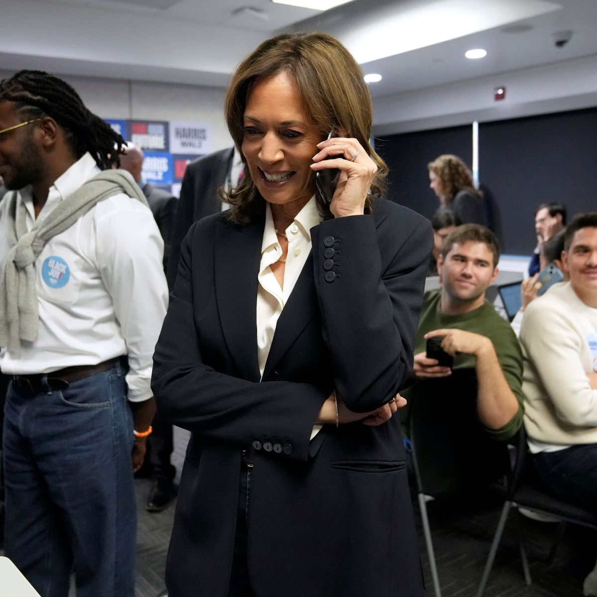 Harris wollte eigentlich bei der Wahlparty an der Howard Universität vorbeischauen.  - Foto: Jacquelyn Martin/AP/dpa
