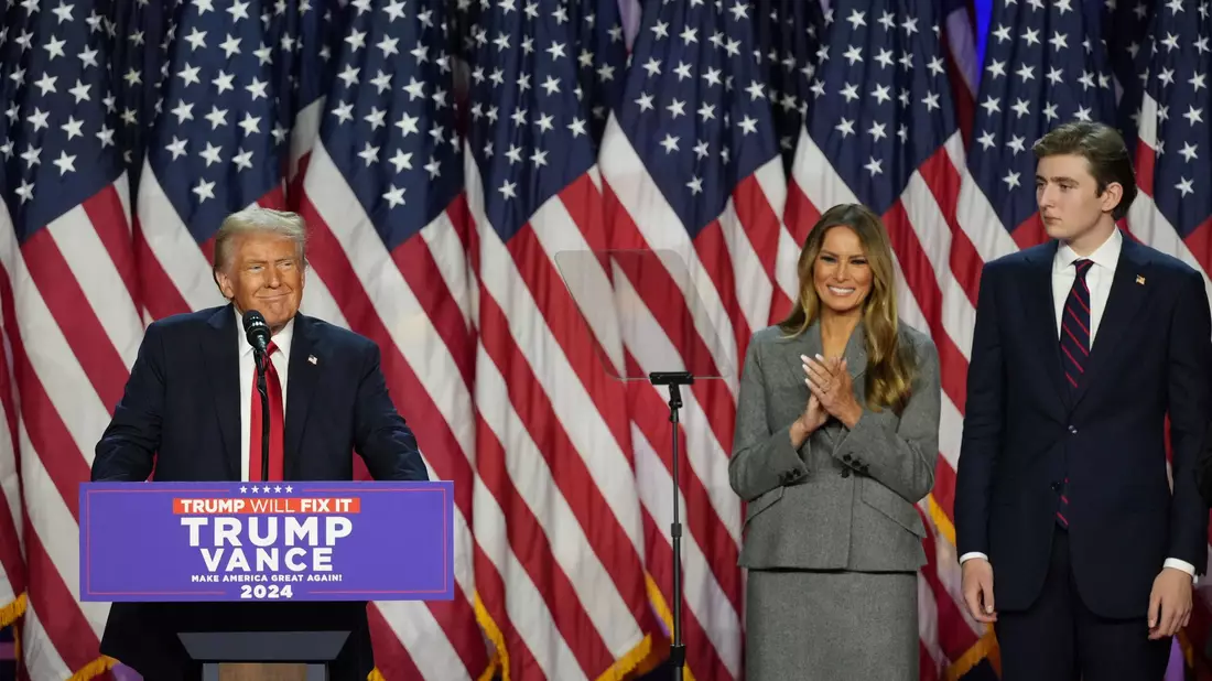 Trump erklärte sich rasch zum Wahlsieger. - Bild: Lynne Sladky/AP