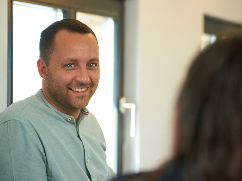 Qualität vor Quantität? Maximilian Karpf von FM Sales verrät, wie die B2B-Leadgenerierung zuverlässig gelingt - Foto: presseportal.de