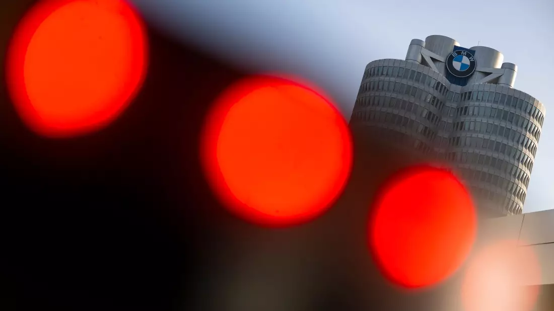 Läuft nicht gut momentan: BMW legt schlechte Zahlen vor - Bild: Lennart Preiss/dpa