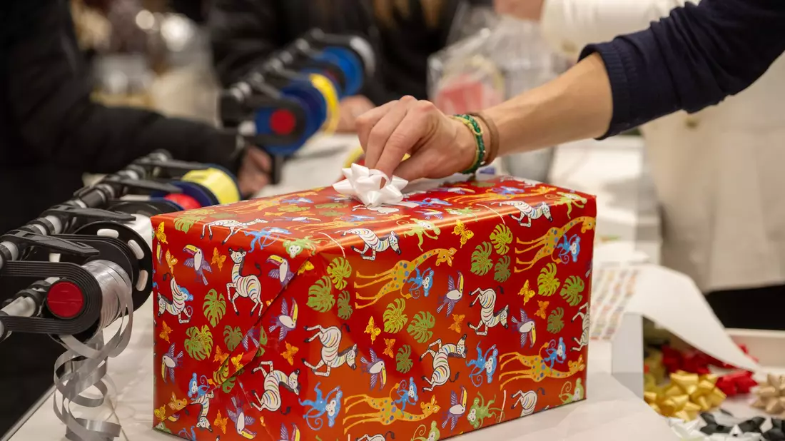 Der Einzelhandel rechnet nicht damit, dass der Konsum im Weihnachtsgeschäft stark anzieht. (Symbolbild) - Bild: Stefan Puchner/dpa
