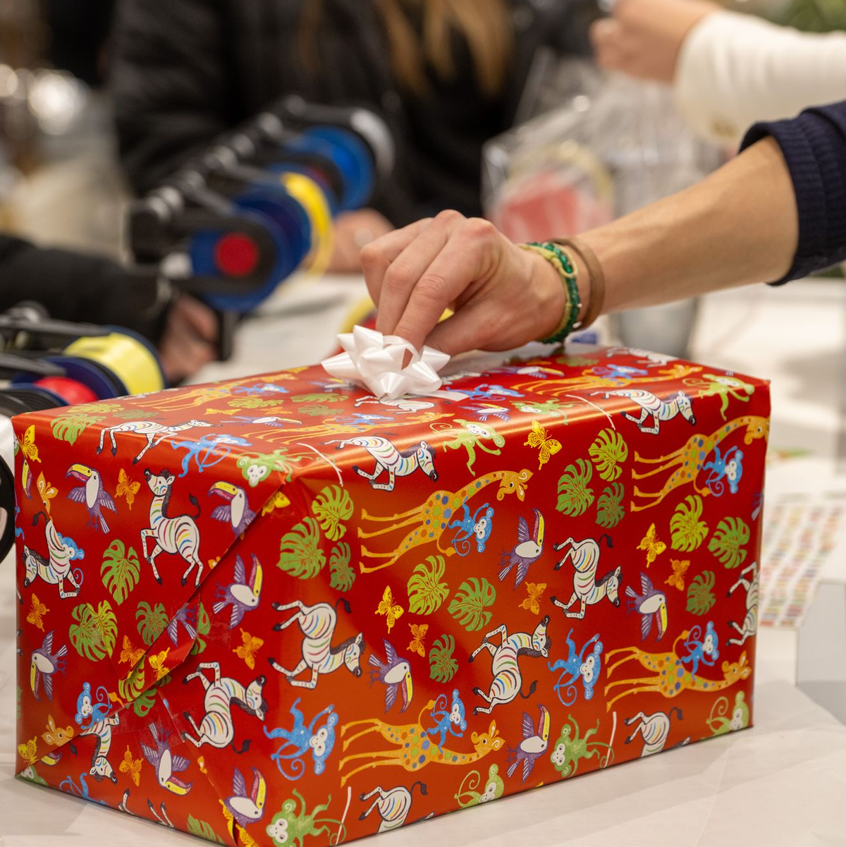 Viele zeigen sich zum Fest großzügig (Archivbild) - Foto: Stefan Puchner/dpa