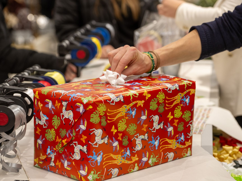 Der Einzelhandel rechnet nicht damit, dass der Konsum im Weihnachtsgeschäft stark anzieht. (Symbolbild) - Foto: Stefan Puchner/dpa