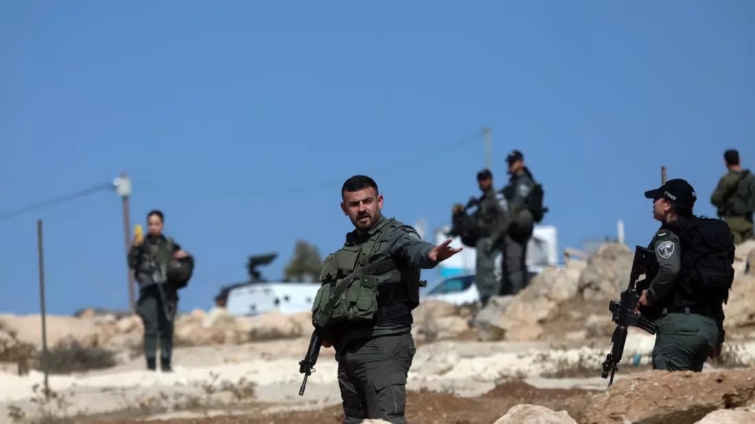 Israels Armee ist nicht nur im Gazastreifen präsent, sondern auch im Westjordanland.  - Bild: Mamoun Wazwaz  Apaimages/APA Images via ZUMA Press Wire/dpa