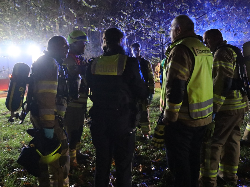 FW Gangelt: Spektakuläre Verfolgungsjagd führt zu Großeinsatz der Feuerwehr - Foto: presseportal.de