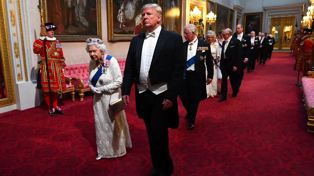 Die gestorbene Queen soll nicht sehr angetan von Trump gewesen sein. (Archivbild) - Bild: Victoria Jones/PA Wire/dpa