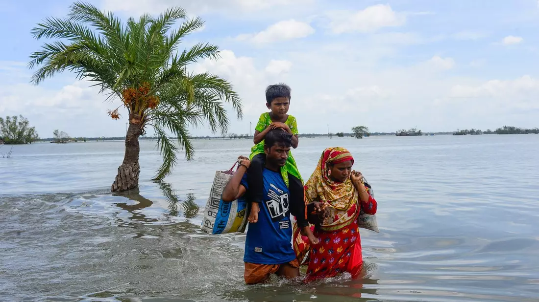 Caritas international: Klimakrise verschärft humanitäre Not massiv / Weltklimakonferenz COP29: Klimakrise treibt Millionen Menschen in existenzielle Not - Caritas fordert regionale Lösungen - Bild: presseportal.de