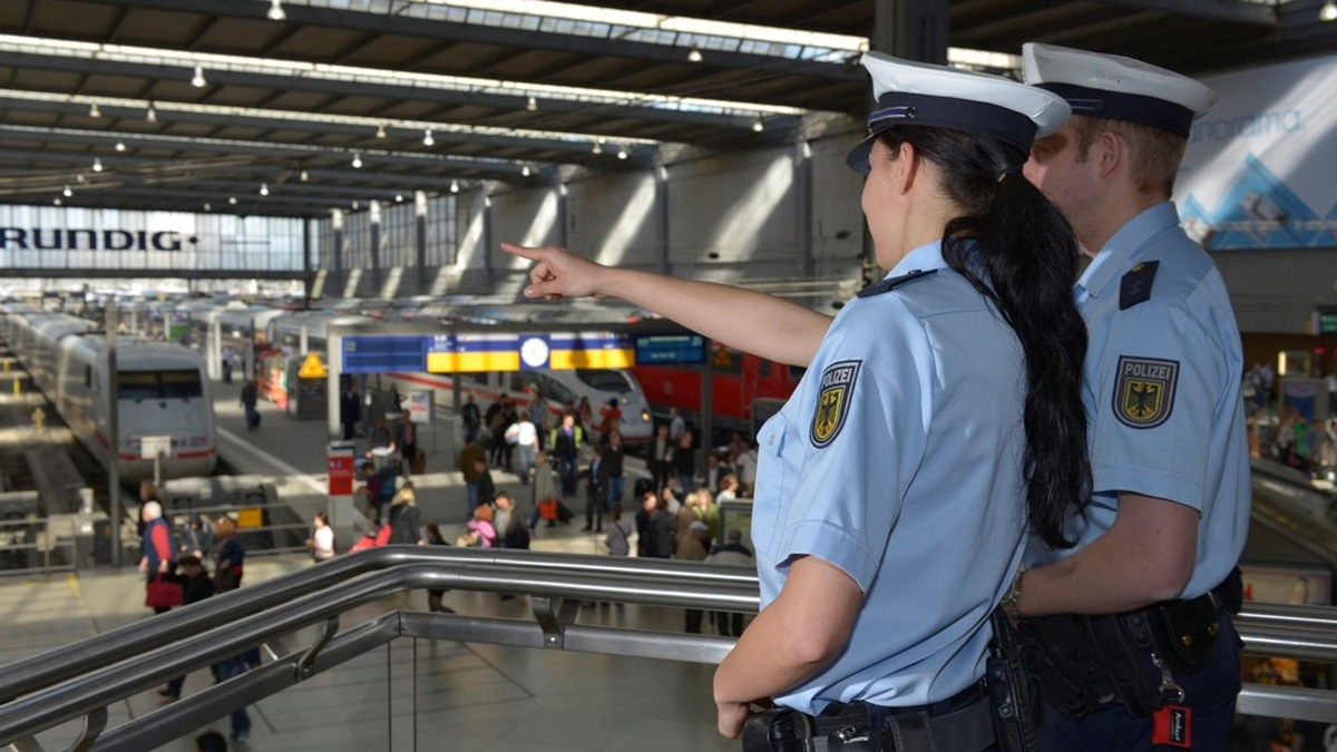 Bundespolizeidirektion München: Sexuelle Belästigung im Hauptbahnhof - 24-Jähriger wird dem Haftrichter vorgeführt - Foto: presseportal.de