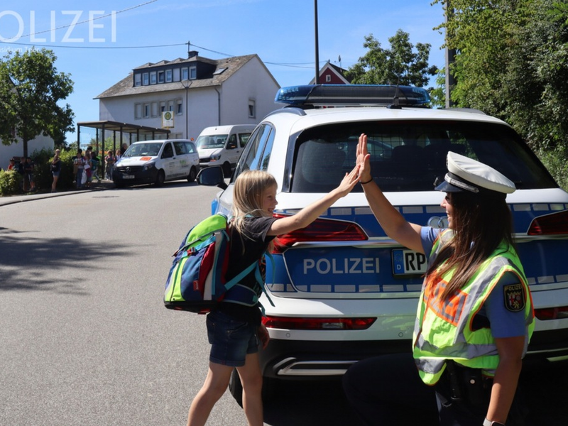 POL-PDTR: Wir.Für.Dich - Grundschulprävention der Polizeiinspektion Trier - Foto: presseportal.de