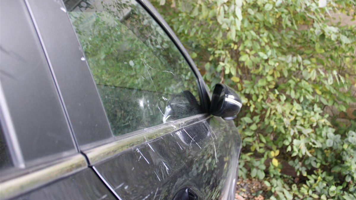 POL-MI: Mehrere Fahrzeugaufbrüche in der Nacht zu Dienstag - Foto: presseportal.de