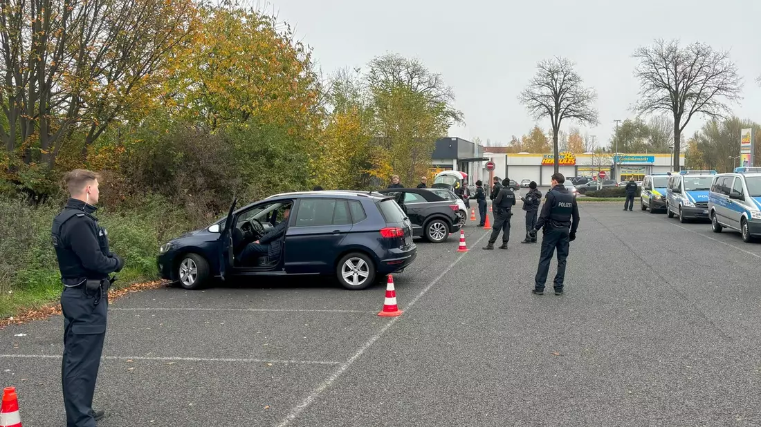 POL-KS: Verkehrskontrollen durch Studierende und Revier Nord: Keine schwerwiegenden Verstöße festgestellt - Bild: presseportal.de