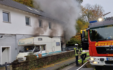 FW-EN: Wetter - Brand in Wohn- und Geschäftsgebäude - Foto: presseportal.de