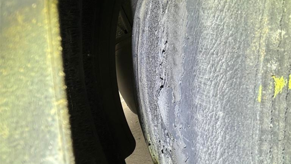 POL-VDMZ: LKW-Kontrollen auf der BAB 61 - tickende Zeitbombe aus dem Verkehr gezogen - Foto: presseportal.de