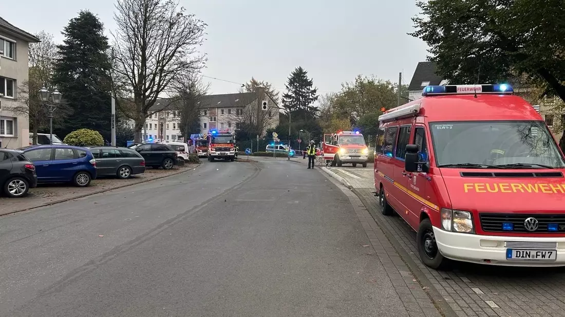 FW Dinslaken: Gasaustritt in Wohngebäude beschäftigt die Feuerwehr - Bild: presseportal.de