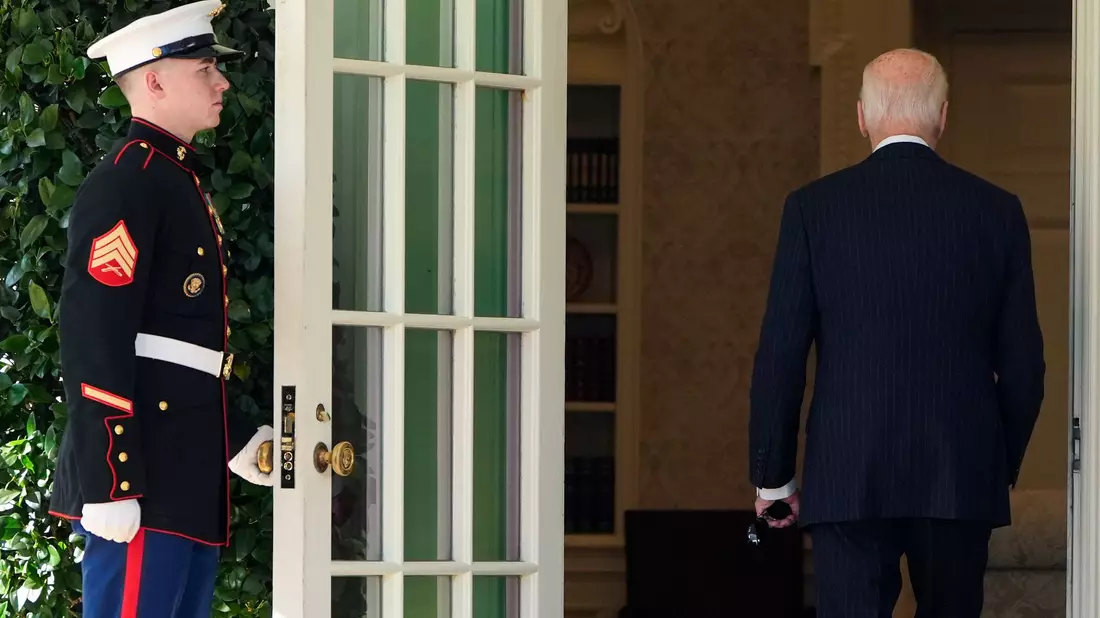 Ihm bleiben noch wenige Wochen im Weißen Haus: Joe Biden.  - Bild: Mark Schiefelbein/AP/dpa