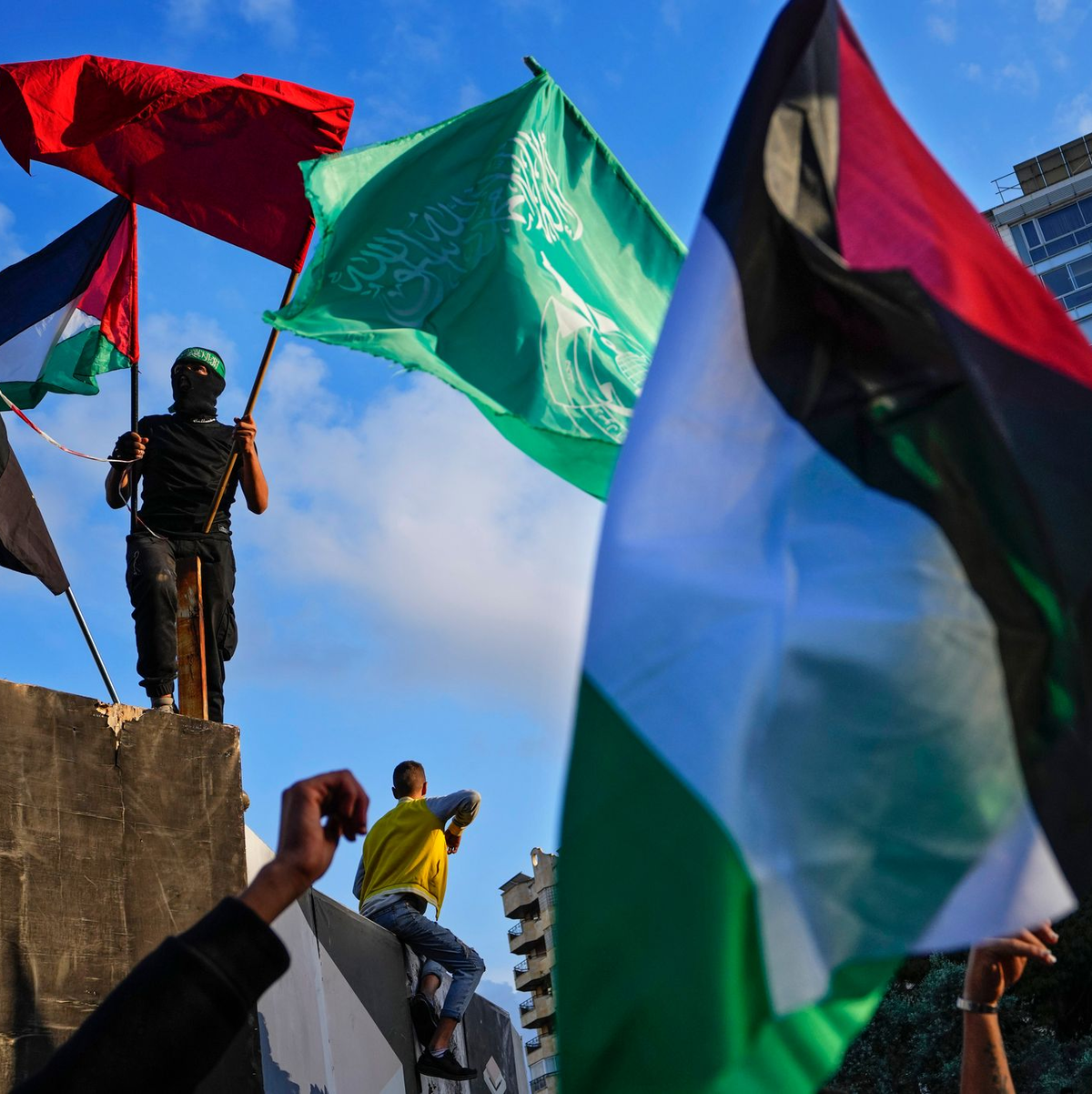 Die Hamas ruft zu Protesten gegen den israelischen Militäreinsatz im Gazastreifen auf.  - Foto: Hassan Ammar/AP/dpa