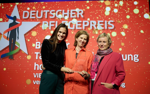 Deutscher Pflegepreis für Vielfalt und Respekt 2024 geht an inklusives Theaterprojekt der Berliner Tagespflege hoffmannsgarten - Foto: presseportal.de