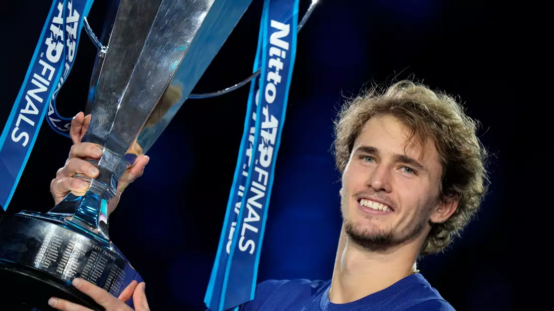 Vor drei Jahren feierte Zverev in Turin seinen zweiten Triumph bei den ATP Finals. - Bild: Luca Bruno/AP/dpa