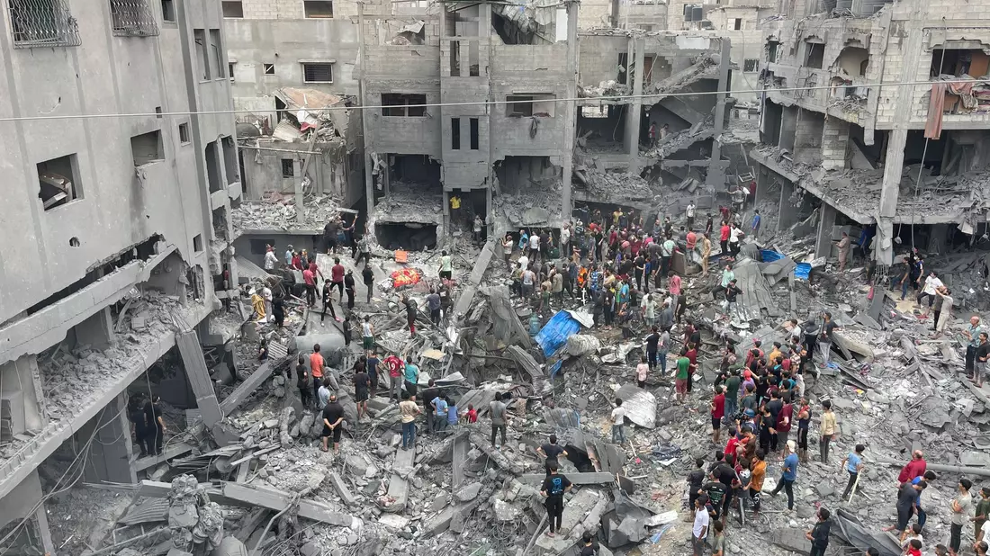 Die verheerende Zerstörung könne internationales Recht verletzt haben, so der Bericht (Archivbild) - Bild: Mohammed Al Masri/AP/dpa