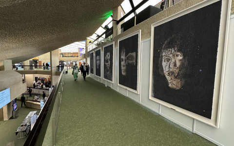 Erschaffen von einer Roboterkünstlerin: Kunstwerke von Ai-Da. (Archivbild) - Foto: Ai-Da Robot Studio/PA Media/dpa