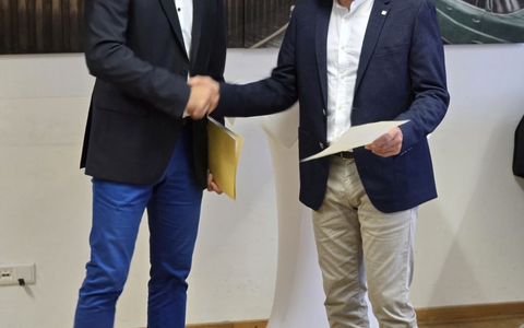 POL-STD: Wechsel im FĂŒhrungstrio des Polizeikommissariats Buxtehude - Wiebke Hennig ĂŒbernimmt den Einsatz- und Streifendienst - Robert Schlimm nach 11 Jahren in der Funktion in Pension - Foto: presseportal.de POL-STD: Wechsel im FĂŒhrungstrio des Polizeikommissariats Buxtehude - Wiebke Hennig ĂŒbernimmt den Einsatz- und Streifendienst - Robert Schlimm nach 11 Jahren in der Funktion in Pension - Foto: presseportal.de