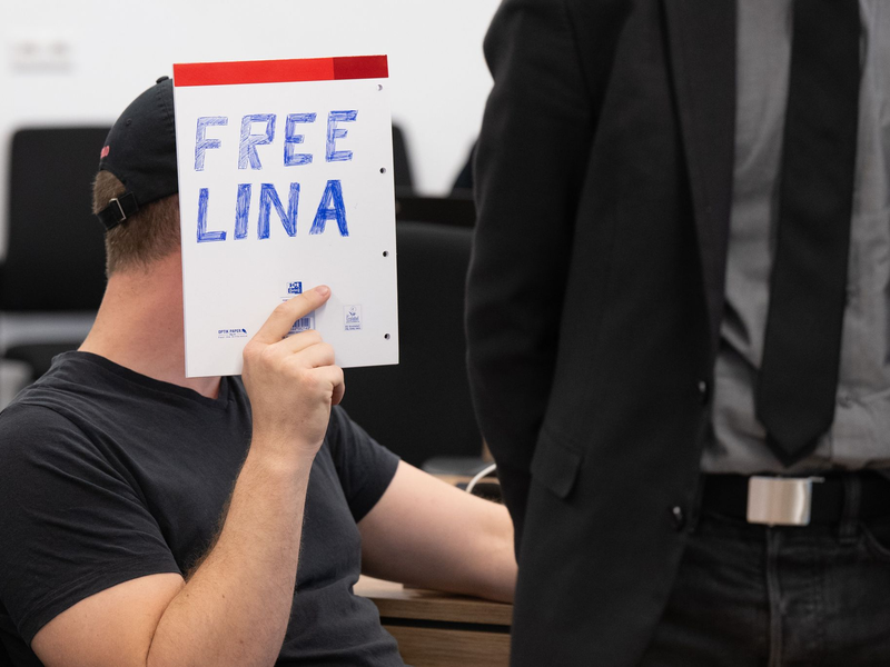 Lina E. wurde in Dresden zu einer mehrjährigen Haftstrafe verurteilt. (Archivbild) - Foto: Sebastian Kahnert/dpa