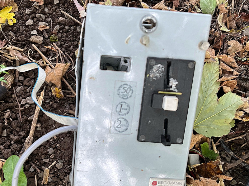 POL-MK: Aufgebrochener Münzautomat gefunden - Foto: presseportal.de