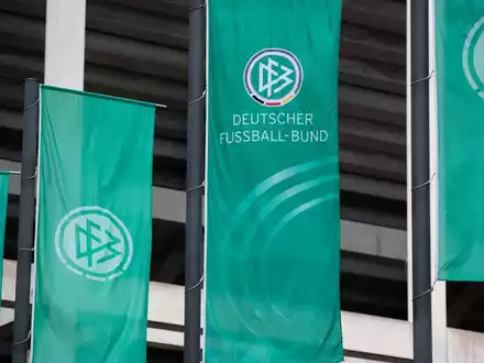 Das Präsidium des Deutschen Fußball-Bundes hat den Rahmenterminkalender für 2025/2026 verabschiedet. - Foto: Fabian Strauch/dpa