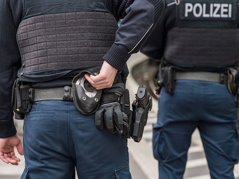 Bundespolizeidirektion München: Sozialleistungsbetrüger und Verkehrsrowdy geschnappt/ Lindauer Bundespolizei bringt zwei gesuchte Männer in Haft - Foto: presseportal.de