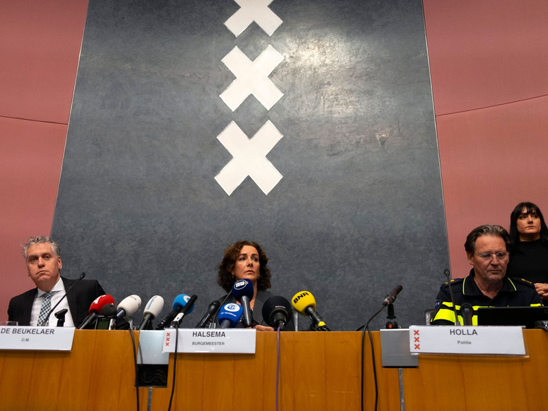 Die Behörden gehen von gezielten Angriffen aus. - Foto: Mike Corder/AP/dpa