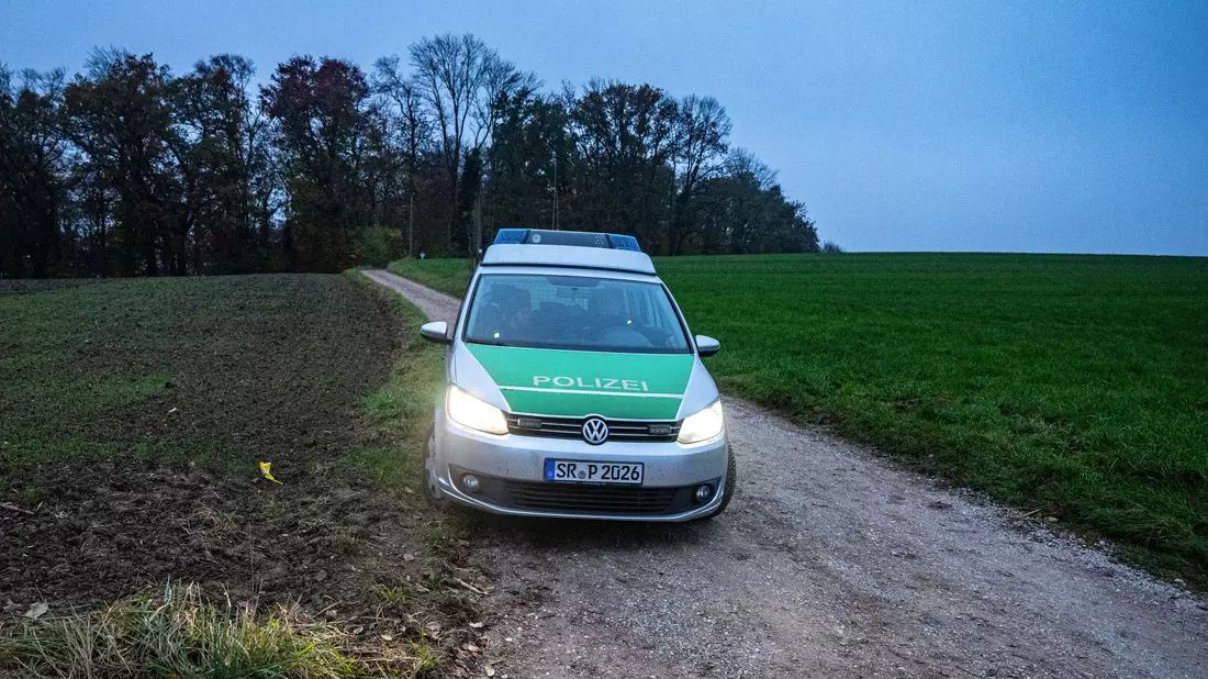 Nähere Informationen zu Tathergang und Motiv lagen zunächst nicht vor. - Bild: Armin Weigel/dpa