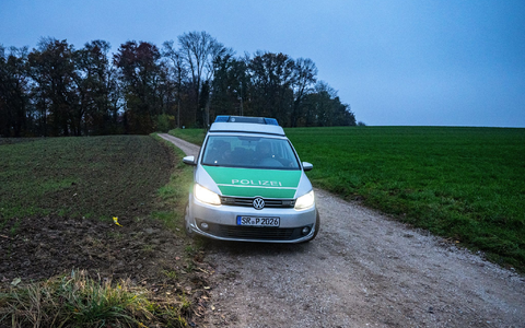 Nähere Informationen zu Tathergang und Motiv lagen zunächst nicht vor. - Foto: Armin Weigel/dpa