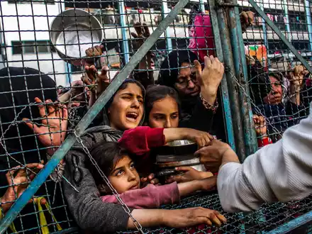 International anerkannte Experten für Ernährungssicherheit schlagen mit Blick auf den Norden des Gazastreifens Alarm. Schon im Frühjahr, als dieses Bild entstand, war die humanitäre Lage schwierig. (Archivbild) - Foto: Mahmoud Issa/dpa