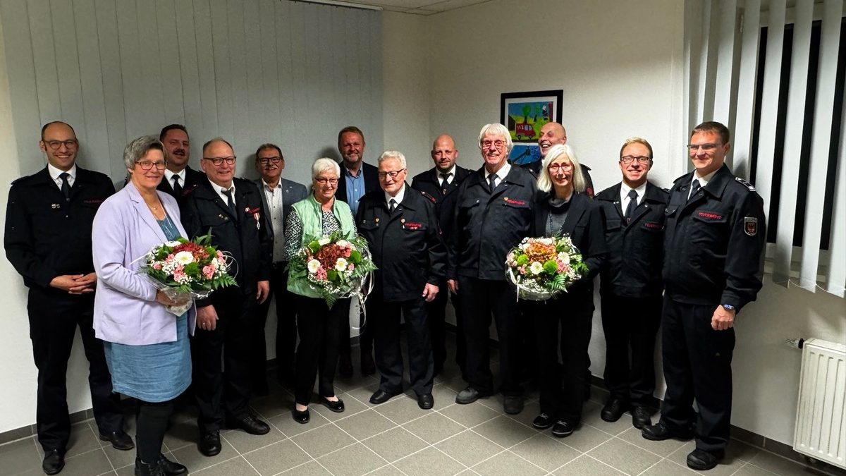 FW Alpen: 205 Jahre Ehrenamt in Menzelen - Foto: presseportal.de