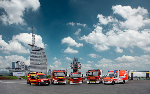 FW Bremerhaven: Feuerwehr bewĂ€ltigt drei ParalleleinsĂ€tze mit UnterstĂŒtzung von Technischem Hilfswerk und Freiwilliger Feuerwehr - Foto: presseportal.de FW Bremerhaven: Feuerwehr bewĂ€ltigt drei ParalleleinsĂ€tze mit UnterstĂŒtzung von Technischem Hilfswerk und Freiwilliger Feuerwehr - Foto: presseportal.de