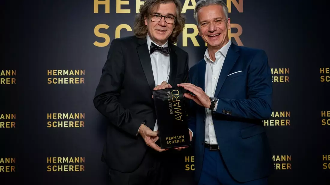 Innovative Impulse aus Österreich: Industrieexperte begeistert beim 20. Internationalen Speaker Slam in Mastershausen - Bild: presseportal.de
