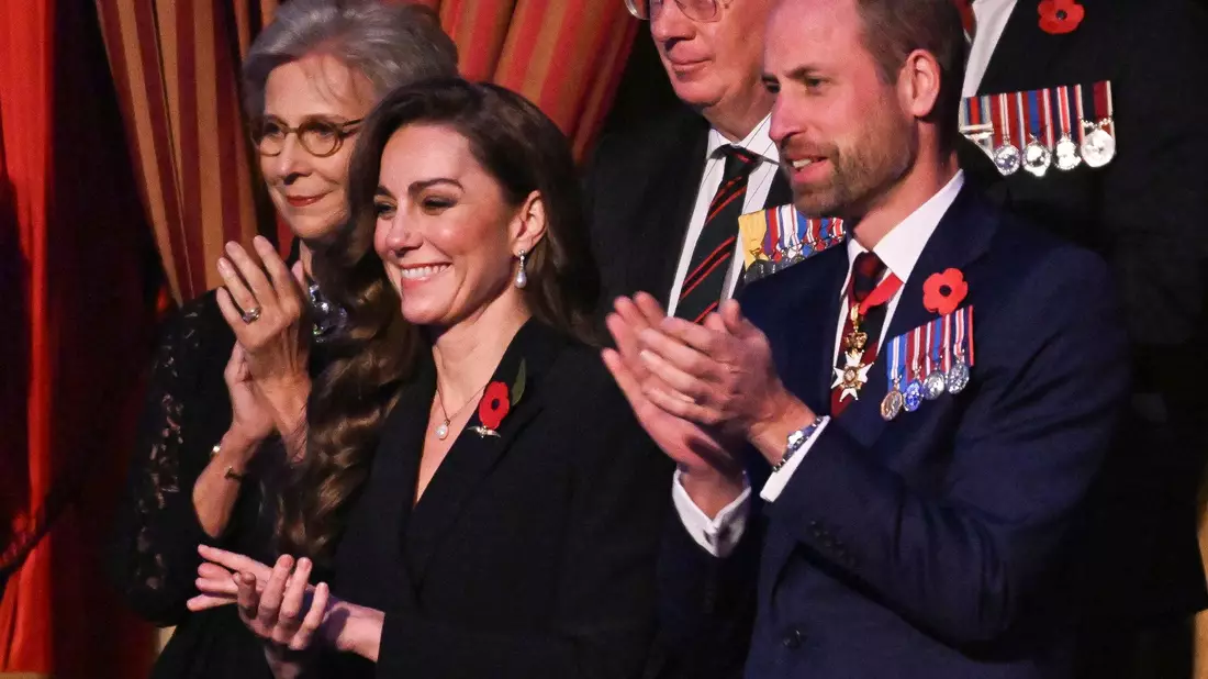 Prinzessin Kate und Prinz William beim Royal British Legion Festival of Remembrance in der Royal Albert Hall am Vorabend. Erstmals seit dem Ende ihrer Chemotherapie zeigt sich die Frau des britischen Thronfolgers wieder bei wichtigen Auftritten. - Bild: Chris J. Ratcliffe/Pool Reuters/AP/dpa