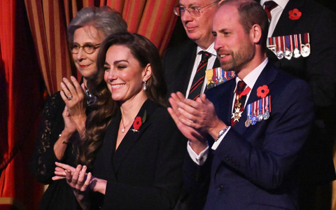 Prinzessin Kate und Prinz William beim Royal British Legion Festival of Remembrance in der Royal Albert Hall am Vorabend. Erstmals seit dem Ende ihrer Chemotherapie zeigt sich die Frau des britischen Thronfolgers wieder bei wichtigen Auftritten. - Foto: Chris J. Ratcliffe/Pool Reuters/AP/dpa