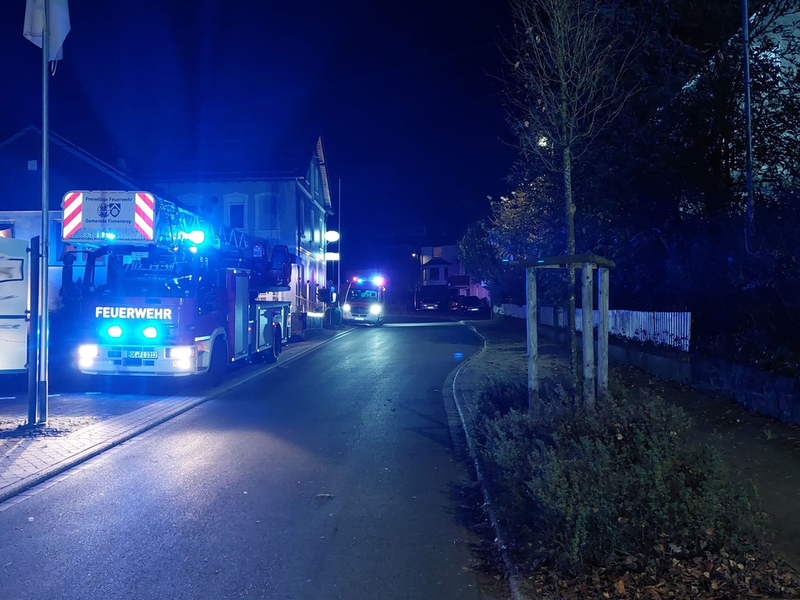 FW Finnentrop: Industriebrand in Finnentrop-Weringhausen - Foto: presseportal.de