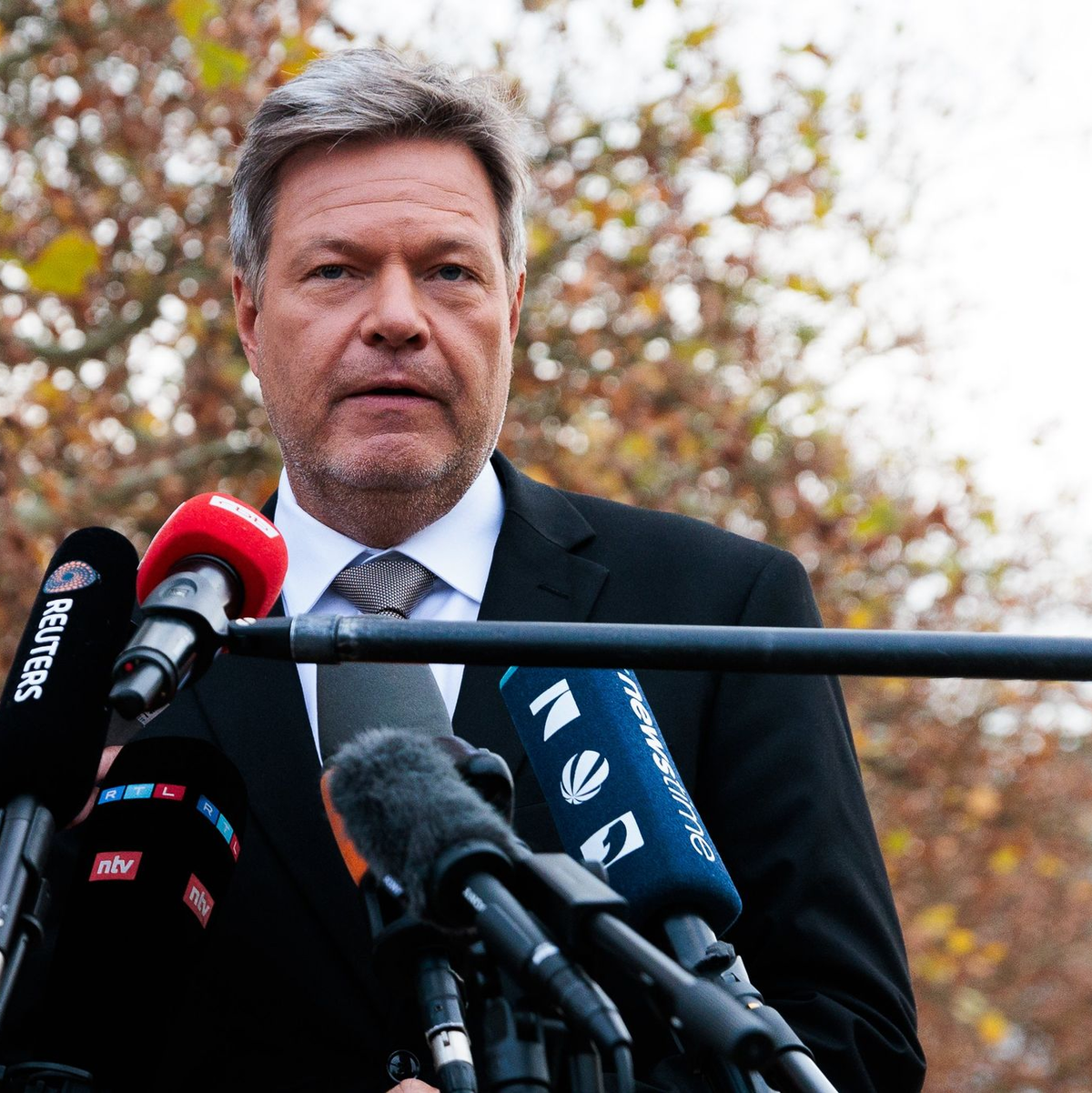 Die Grünen sind offen für einen früheren Neuwahltermin als von Scholz angestrebt. - Foto: Carsten Koall/dpa