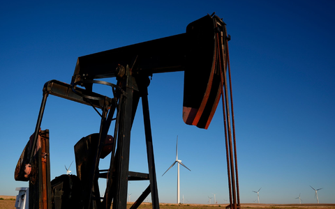 Neue fossile Projekte sind mit den Klimazielen Experten zufolge unvereinbar. (Archivbild) - Foto: Charlie Riedel/AP/dpa
