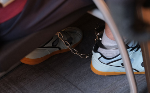 Im November und Dezember soll aufgearbeitet werden, wie es zu dieser Tat kommen konnte. - Foto: Sebastian Willnow/dpa