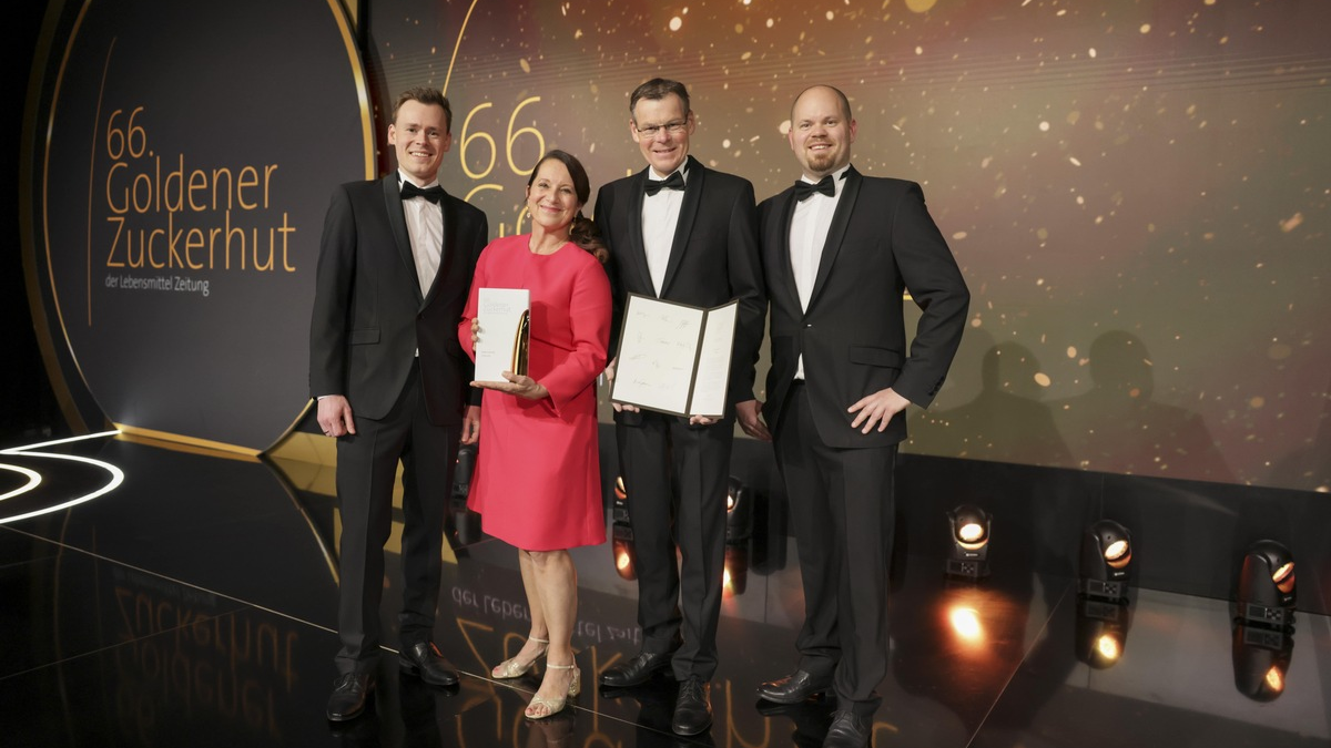 Höchster Branchenpreis: EDEKA-Unternehmer Reiner Schenke erhält Goldenen Zuckerhut 2024 - Foto: presseportal.de