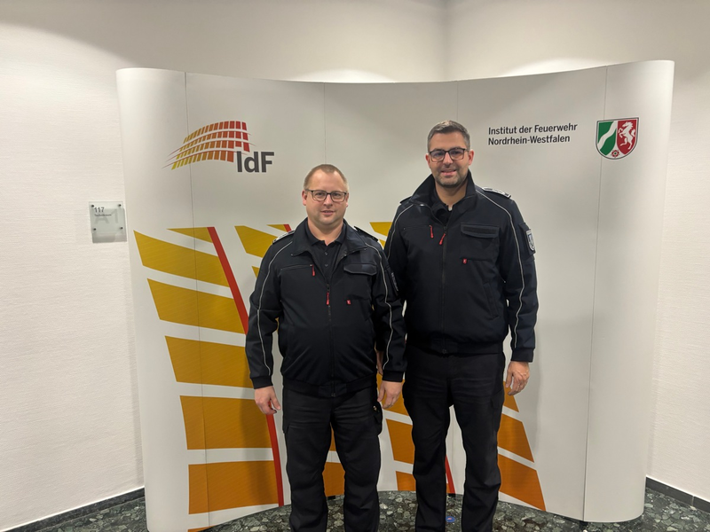 FW-AR: Stellvertretende Wehrführer meistern Lehrgang an der Feuerwehrschule NRW - Foto: presseportal.de